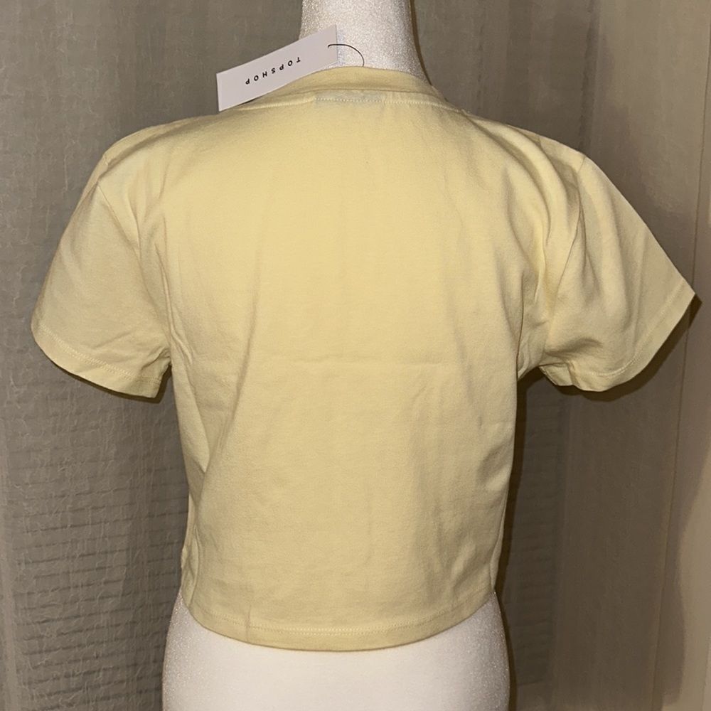 TOPSHOP 4 Pastel Yellow Black Embroidered New York Short Sleeve Crop Tee - Picture 5 of 7